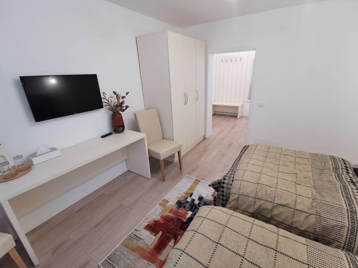 Vila Aras Simeria Dış mekan fotoğraf