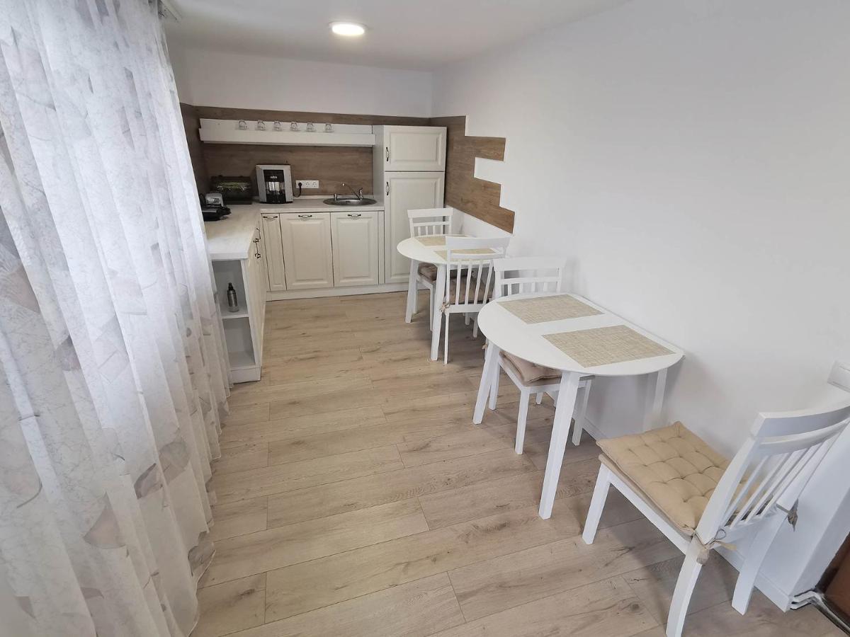 Vila Aras Simeria Dış mekan fotoğraf