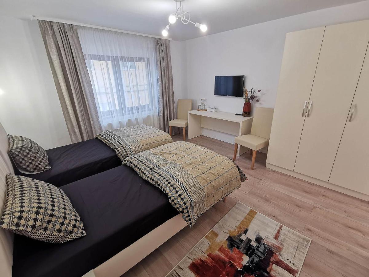 Vila Aras Simeria Dış mekan fotoğraf