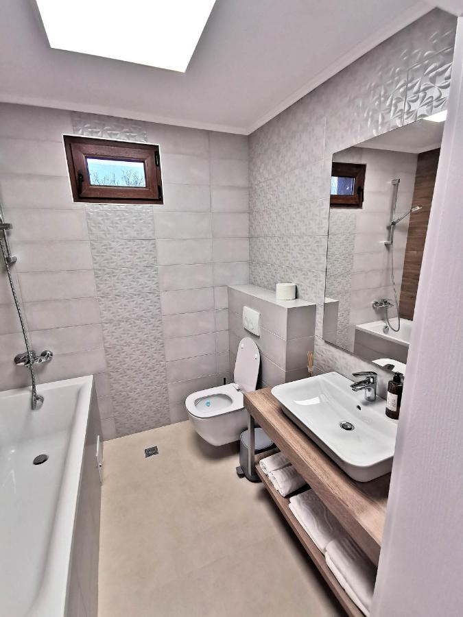 Vila Aras Simeria Dış mekan fotoğraf
