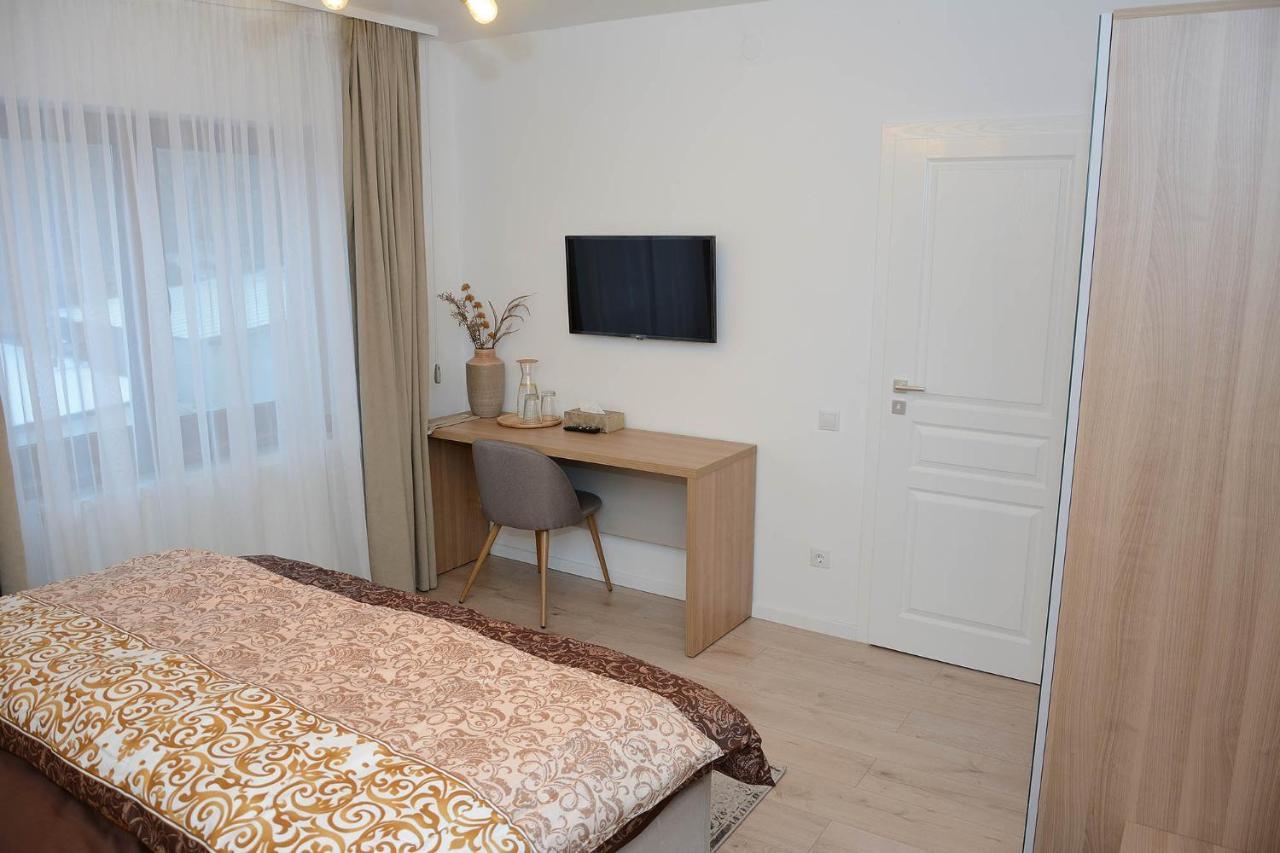 Vila Aras Simeria Dış mekan fotoğraf