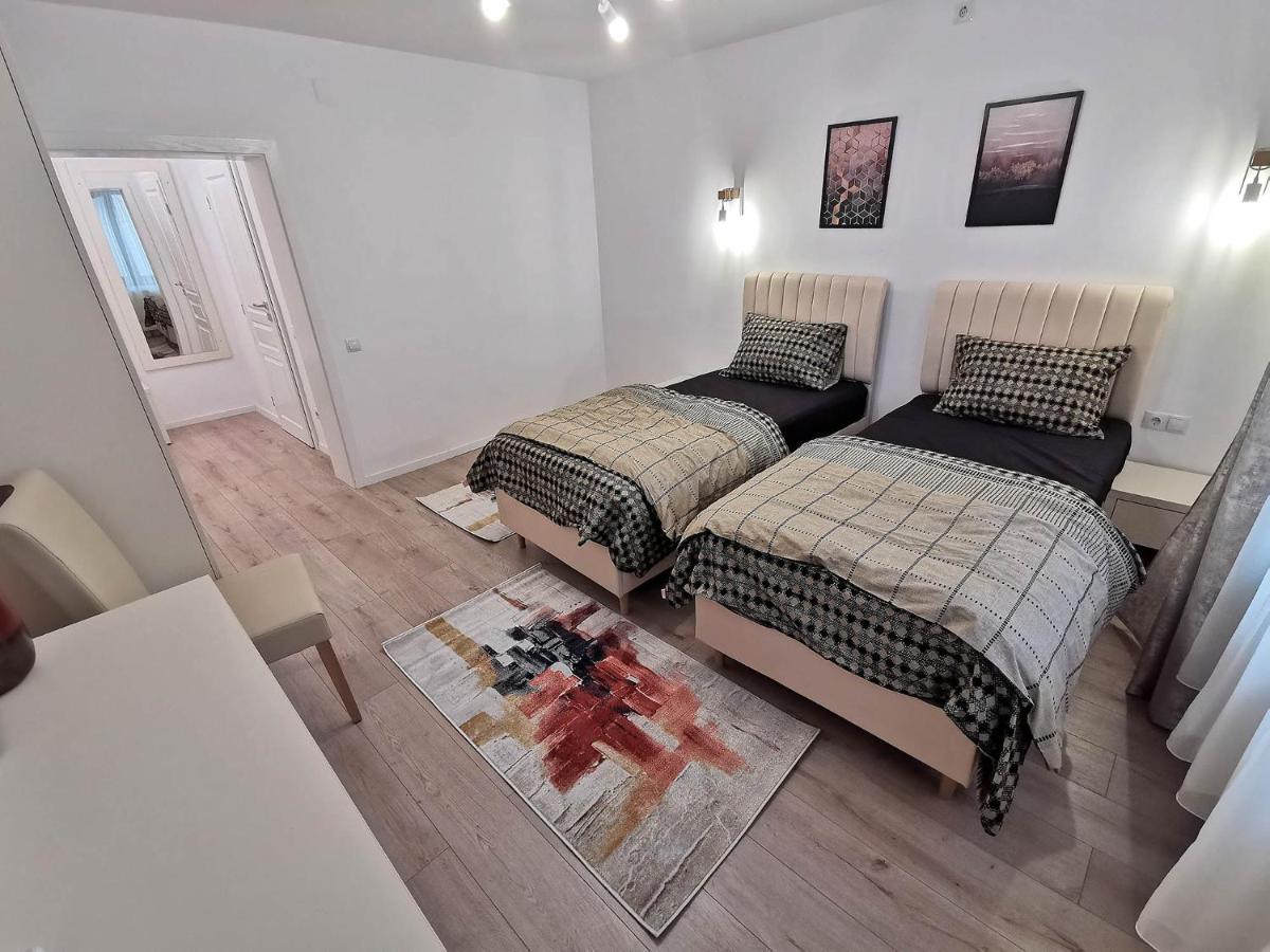 Vila Aras Simeria Dış mekan fotoğraf